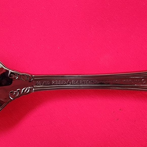 Reed & Barton Gold Flatware Set for Dining - Picture 4 of 4